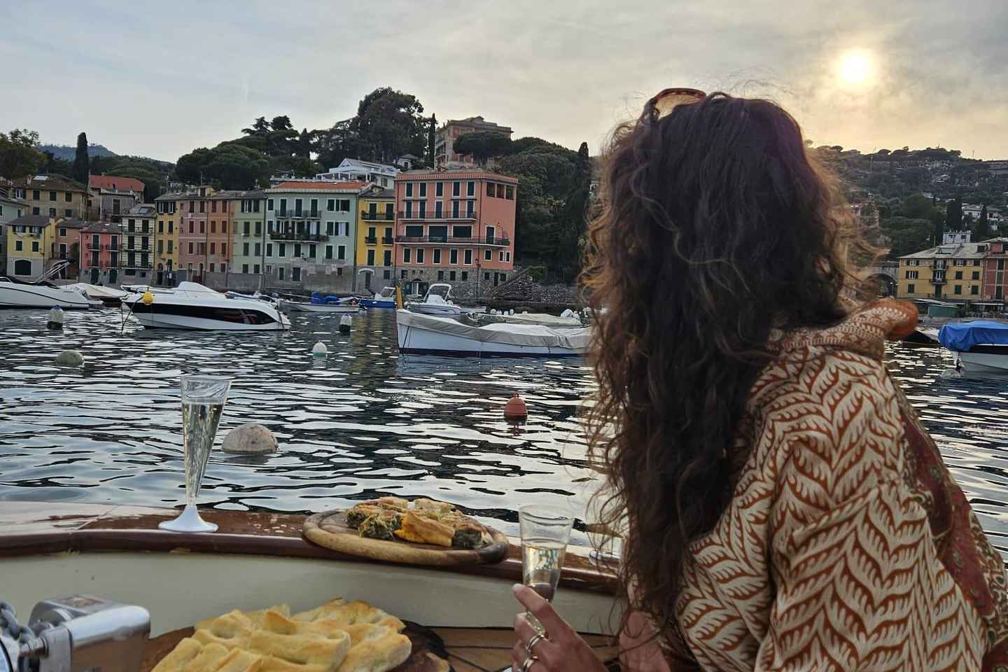Sunset private boat tour with aperitif in Portofino