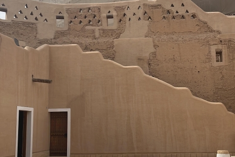 Casco Antiguo de Diriyah: visita a un sitio histórico de la UNESCO con cenaCasco antiguo de Dirriyah: visita a un sitio histórico de la UNESCO con cena