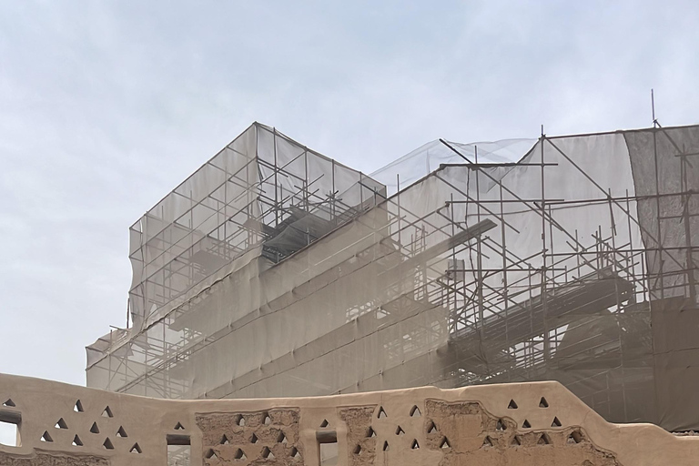 Casco Antiguo de Diriyah: visita a un sitio histórico de la UNESCO con cenaCasco antiguo de Dirriyah: visita a un sitio histórico de la UNESCO con cena