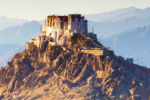 Desde Delhi: Tour de 13 días por Spiti y Leh con alojamiento.Transporte + Comidas + Hoteles