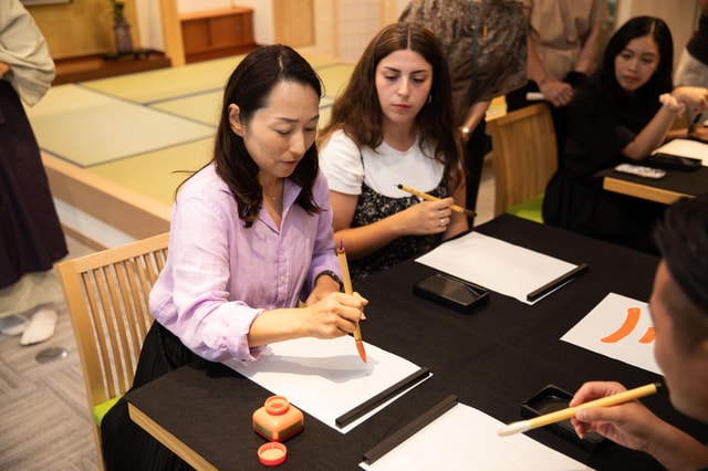 Tokyo: Japanese Calligraphy Workshop in Asakusa