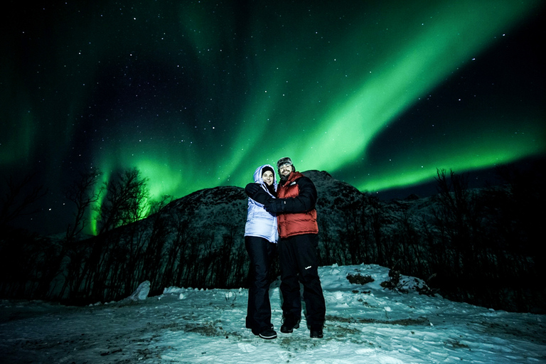 Tromsø: Excursão de microônibus para a perseguição da aurora boreal com fogueira