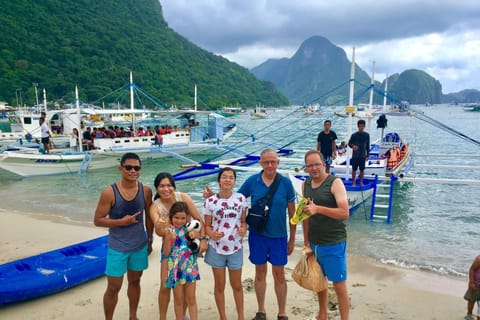 El Nido Tour D - Full day w/ island Lunch