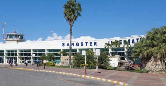 Ocho Rios: One-Way Shared Transfer to Montego Bay Airport