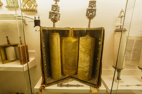 Tot Montserrat: Transport, Museum Tickets, and Lunch