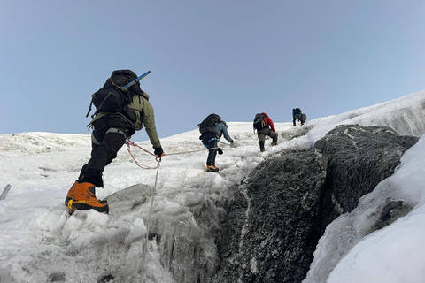 Ascensión al Pico de la Isla con EBC Trek - 17 DíasAscensión al Pico de la Isla con EBC Trek - 13 Días