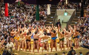 Tokyo: Ryogoku Grand Sumo Tournament Premium Ticket