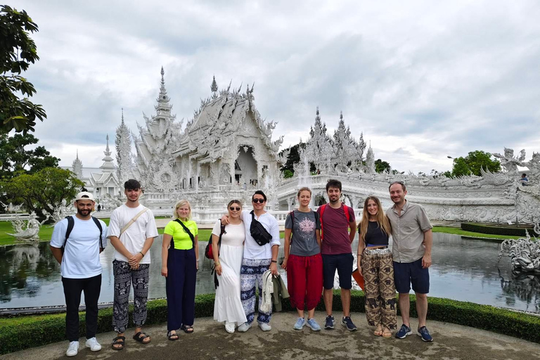 Chiang Rai:Guided Highlights Full-Day Tour-FREE LUNCH BUFFET Experience the Wonders of Chiang Rai with Free Thai Buffet