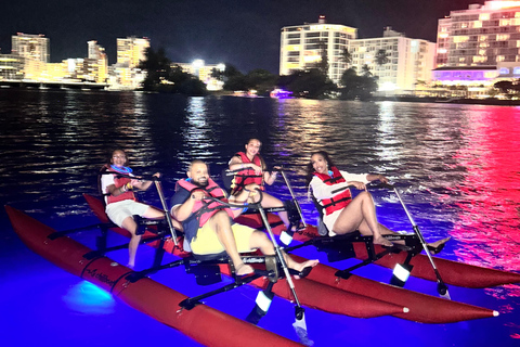 San Juan: Night Glow Adventure Chiliboats in Condado Lagoon