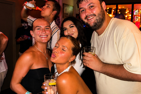 Munich: Top Pub Crawl with Shots and Free Nightclub Entry