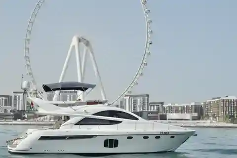 Dubaï : Visite du Palm Jumeirah en yacht avec rafraîchissements