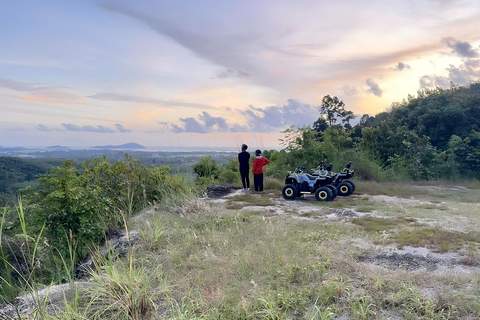 Percorsi in collina in ATV a Langkawi