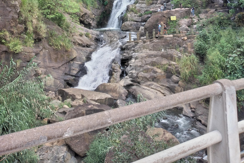 Ella : excursion d&#039;une journée tout compris aux cascades de Diyaluma et RavanaElla : Excursion d&#039;une journée tout compris aux chutes de Diyaluma et Ravana