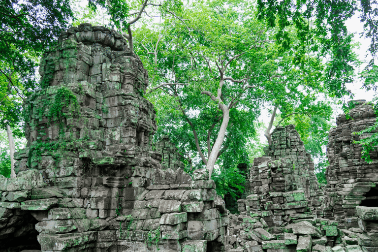Banteay Chhmar: Journey to Khmer Fortress in the Jungle