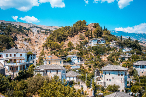 Excursión de un día a Gjirokastra y el Ojo Azul