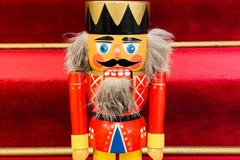 Dresden: The Nutcracker – A Family Guided Tour of the Semperoper Dresden: The Nutcracker – A Family Tour of the Semperoper