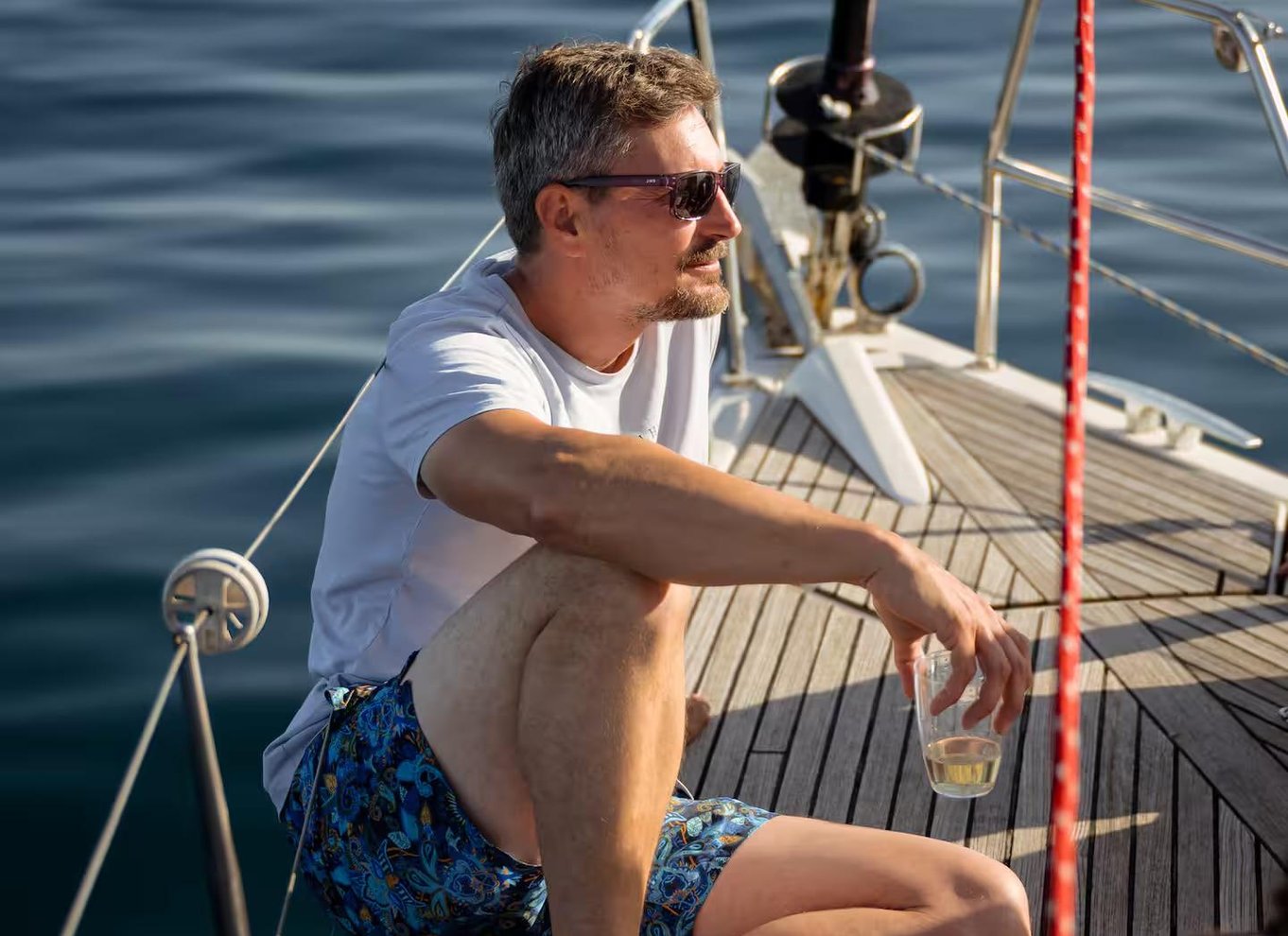 Marbella: Sejlads og delfinkiggeri med snacks og drinks