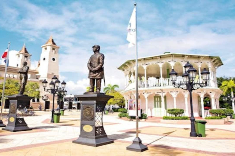 Private: City Tour with Lunch, Rum, and Chocolate