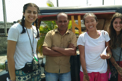 Passeio turístico local em Tuk-Tuk em Fortkochi