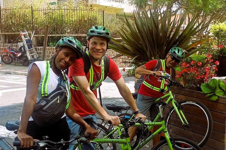 TOUR URBANO IN BICICLETTA DI QUITOTOUR IN BICICLETTA PER LA CITTÀ DI QUITO