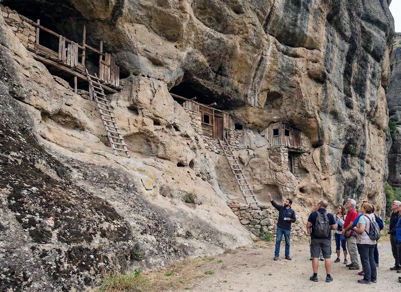 Athen: Dagsudflugt til Meteora-klostrene med huler og frokost