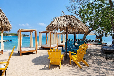 Cartagena: Rosario Islands Boat Tour & Plankton Night Swim Day tour: back at the marina around 5 p.m.