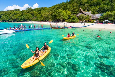 Phuket: Koh Hey Banana Beach Speedboat Trip with Lunch