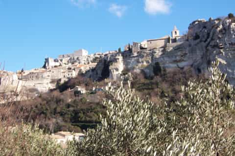 From Avignon: 5-Hour Olive and Wine in Les Baux-de-Provence