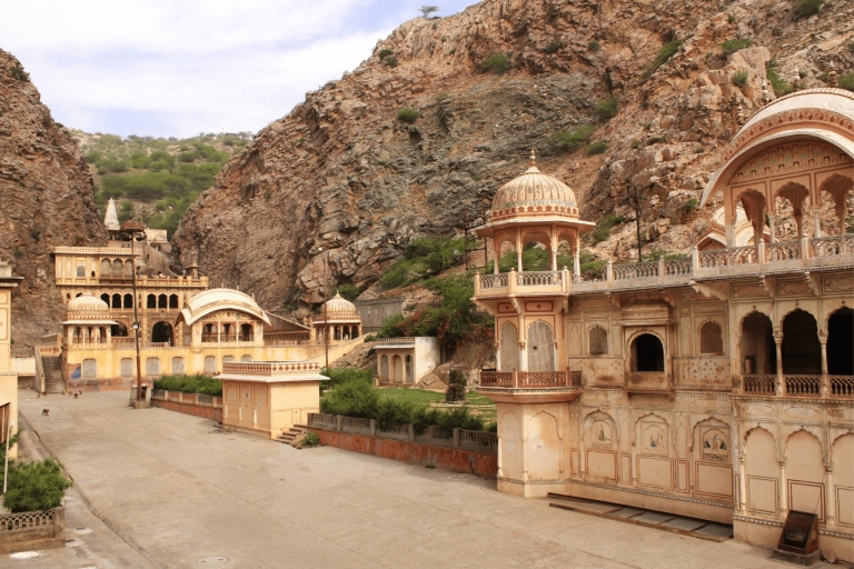 Versteckte Juwelen von Jaipur mit einem Einheimischen (Halbtagestour im AC-Wagen)