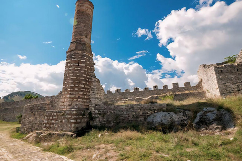 &quot;Scopri Berat: Esplora a piedi&quot;