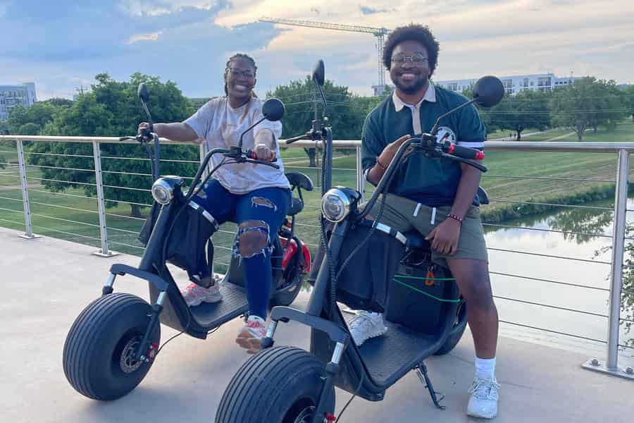 Dallas: 2-stündiger E-Scooter-Verleih mit Helm und Schloss. Foto: GetYourGuide