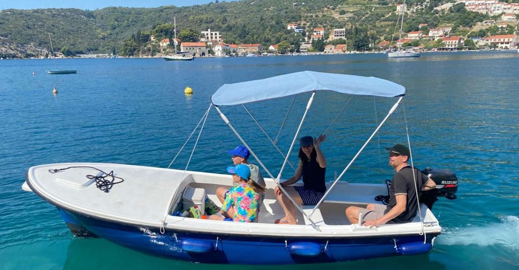 Dubrovnik, Mieten Sie ein lustiges und einfach zu bedienendes Boot ohne Lizenz - Hizvo
