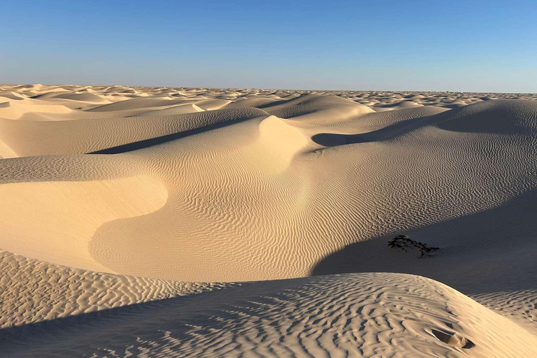From Kairouan: 2-Day Sahara Tour with Hotel Stay 2-Day Sahara Desert Tour