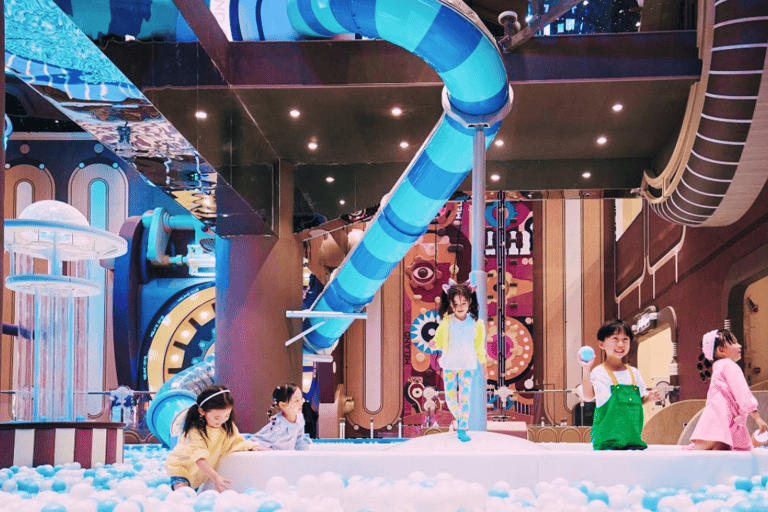 Beijing: Meland Club Indoor Playground Admission 2 Adults - 1 Child package