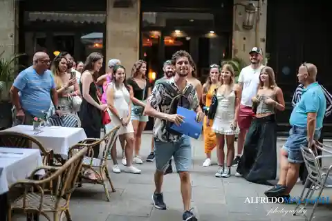 Barcelona: Old Town Guided Walking Tour