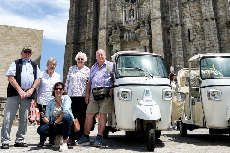 Porto: Tuk Tuk Tour - Old Town & Gaia - Highlights and Hidden Gems