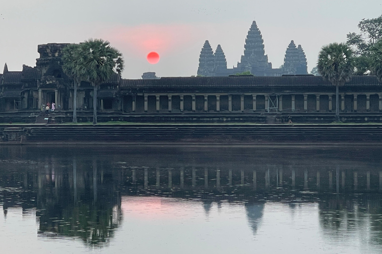 Visite en petit groupe au lever du soleil sur Angkor Wat à Siem Reap