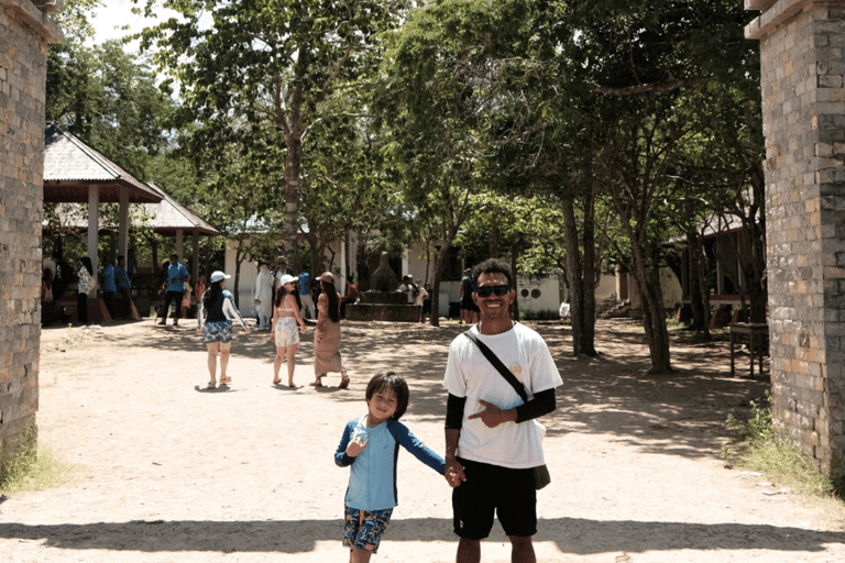 Labuan Bajo: Private Yacht Komodo-Inseln &amp; Manta-SchnorchelnPrivate Yachttour am Vormittag (13:00–19:00 Uhr) – Maximal 6 Gäste