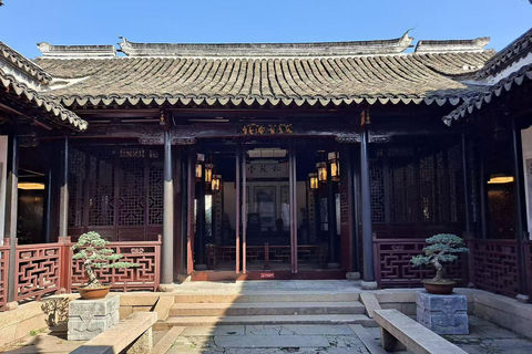 Shanghai: Zhouzhuang Water Town Guided Day Trip