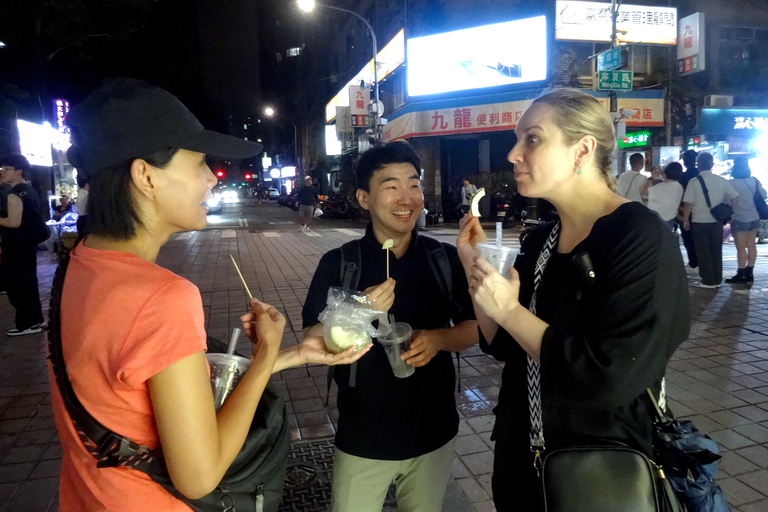 Taipei Ningxia Night Market Food Walking Tour（incl. 10 Food） Private Tour