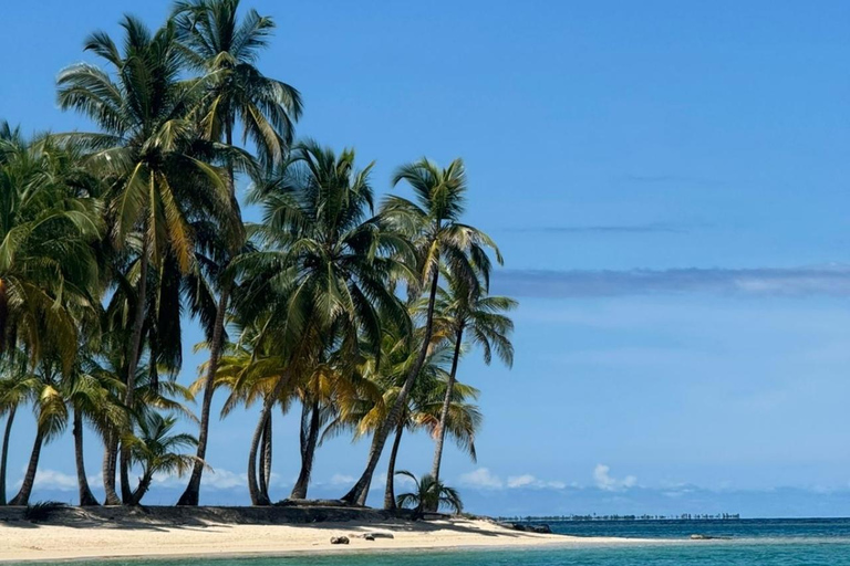 San Blas: tour with snorkeling, lunch and transportation