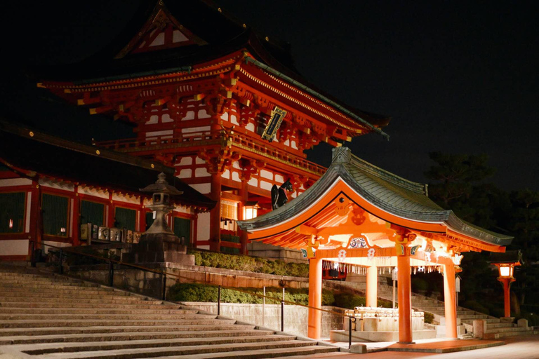 Kyoto: Kimono Rental with Hairstyling and Makeup