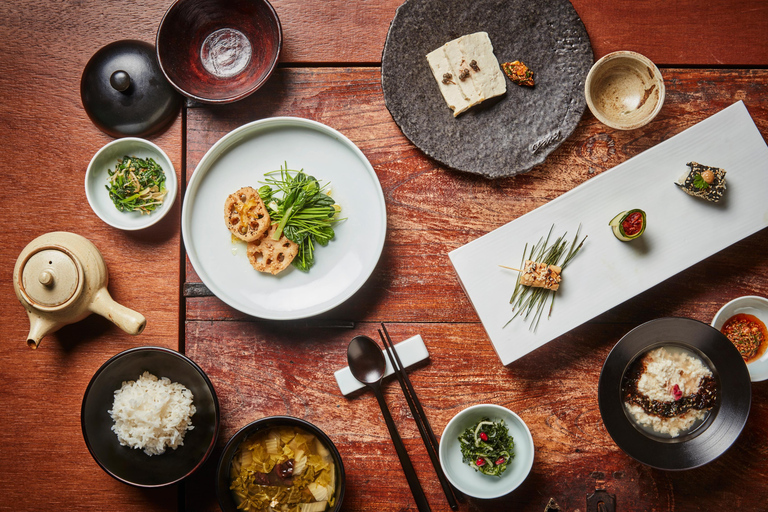 Veganistische Michelin-ervaring in Seoul: tempel, thee en lekker etenSeoul Vegan Delight: Temples, Teas &amp; Treats Tour