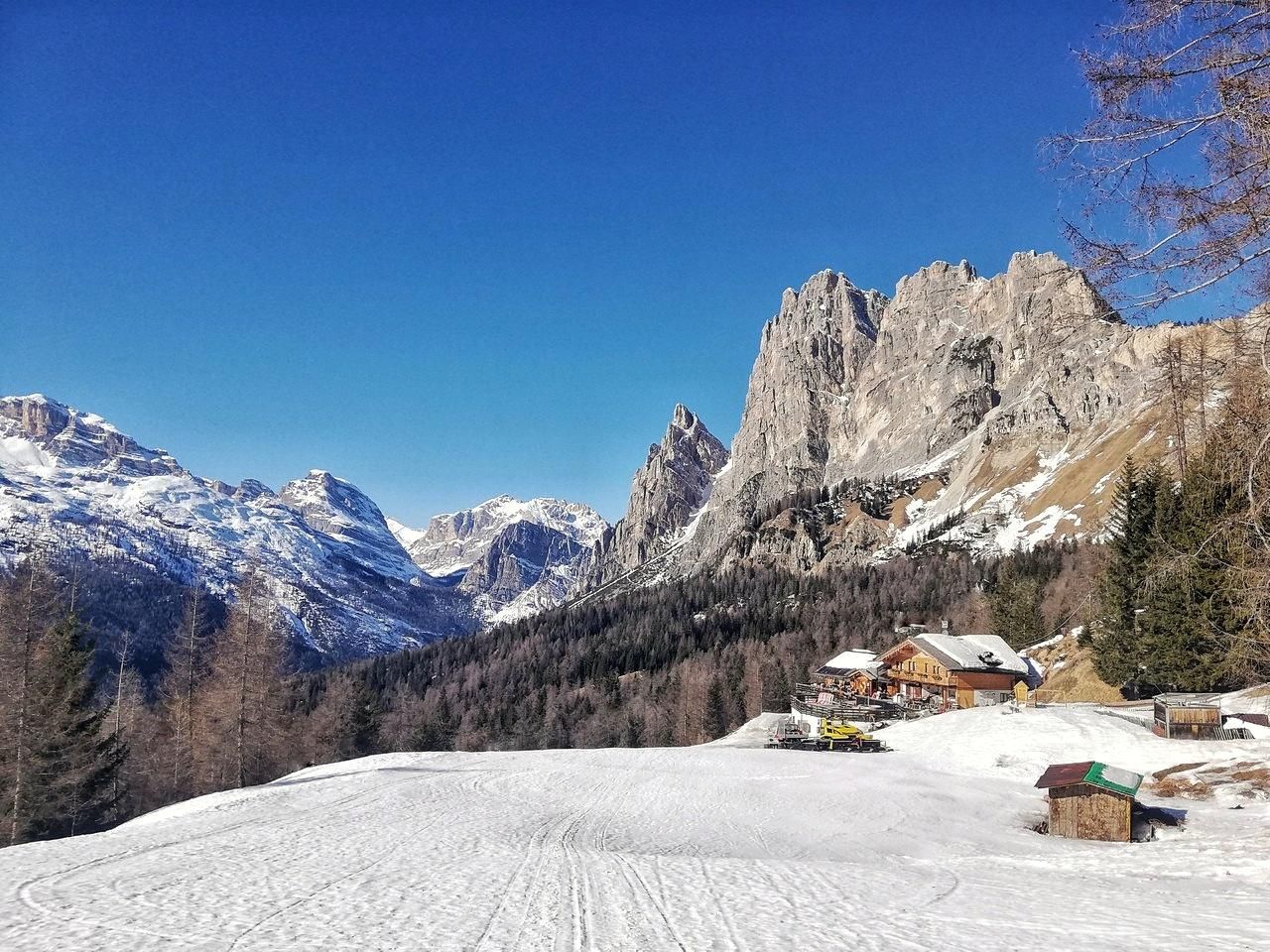 Cortina d'Ampezzo: Geführte Schneewanderung in den Dolomiten