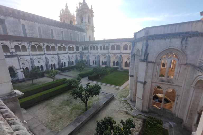 From Lisbon: Medieval Tour, Batalha, Tomar, Alcobaça, Óbidos Private Tour Option