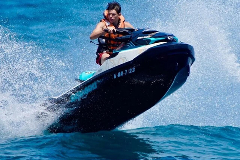 Alugar um Jet Ski sem licença em BarcelonaAlugar um Jet Ski sem licença - 20 minutos