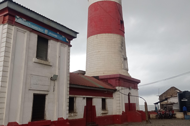 Accra: Forts, Castles, Slave Market, and Fish Market Tour Accra: Fort, Castles, and Slave Market in Accra