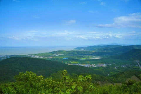 Shanghai: Yixing Little Great Wall Hike with Temple Visit private tour option