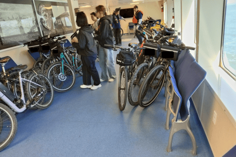 San Francisco: Bike the Bridge & Back with Ferry Tandem bike