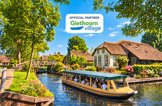 Amsterdam: Tour durch das Märchendorf Giethoorn & Grachtenfahrt